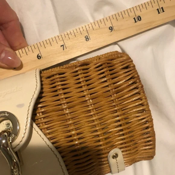 Kate spade wicker clutch EUC - Picture 7 of 14